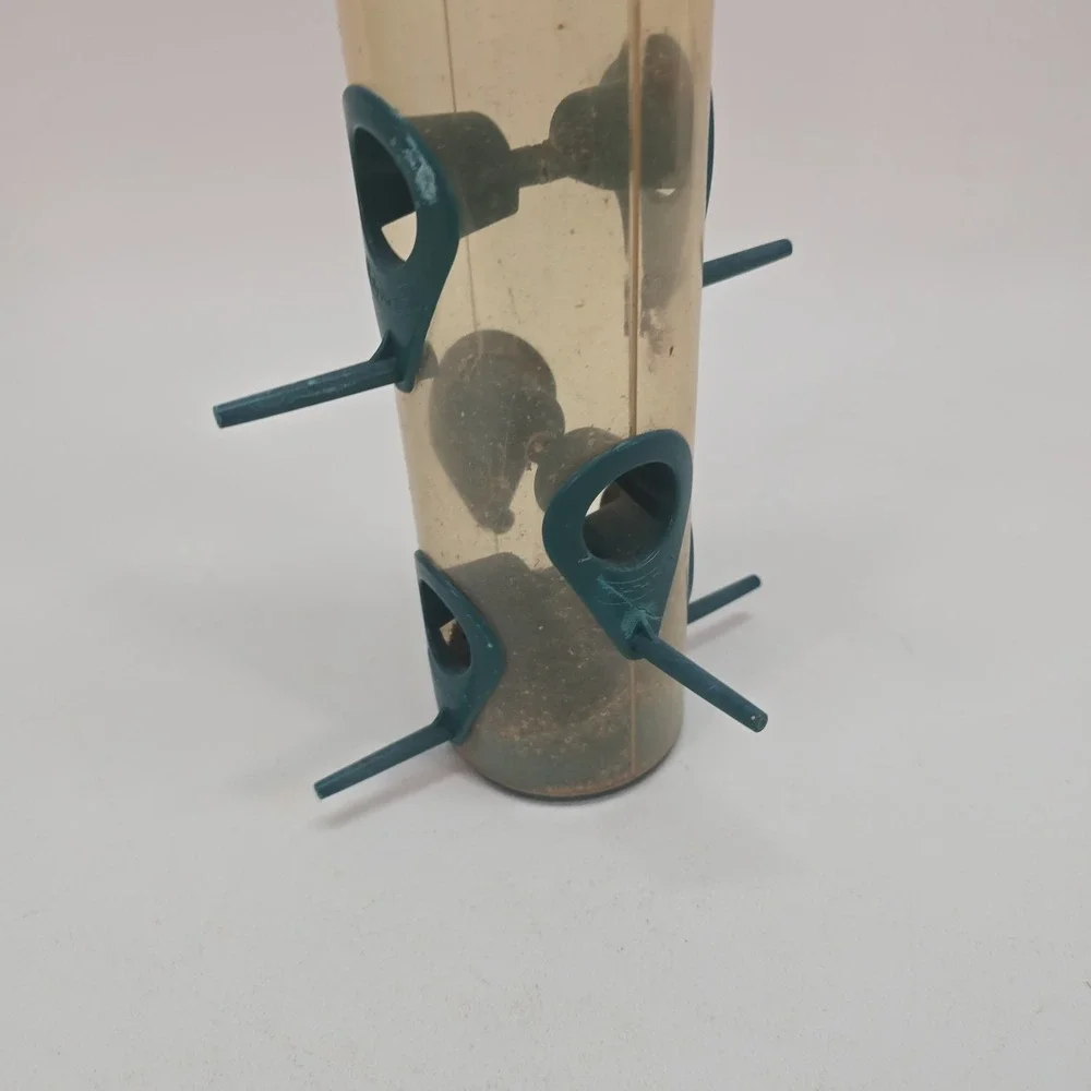 Perky-Pet Plastic Bird Feeder 6 Perches